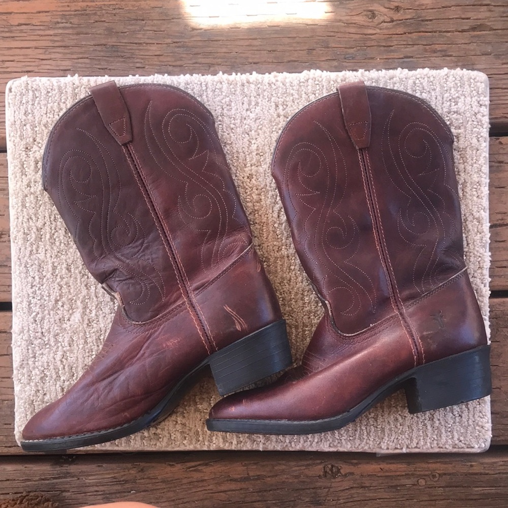 Frye Rich Brown Western Boots-size 5